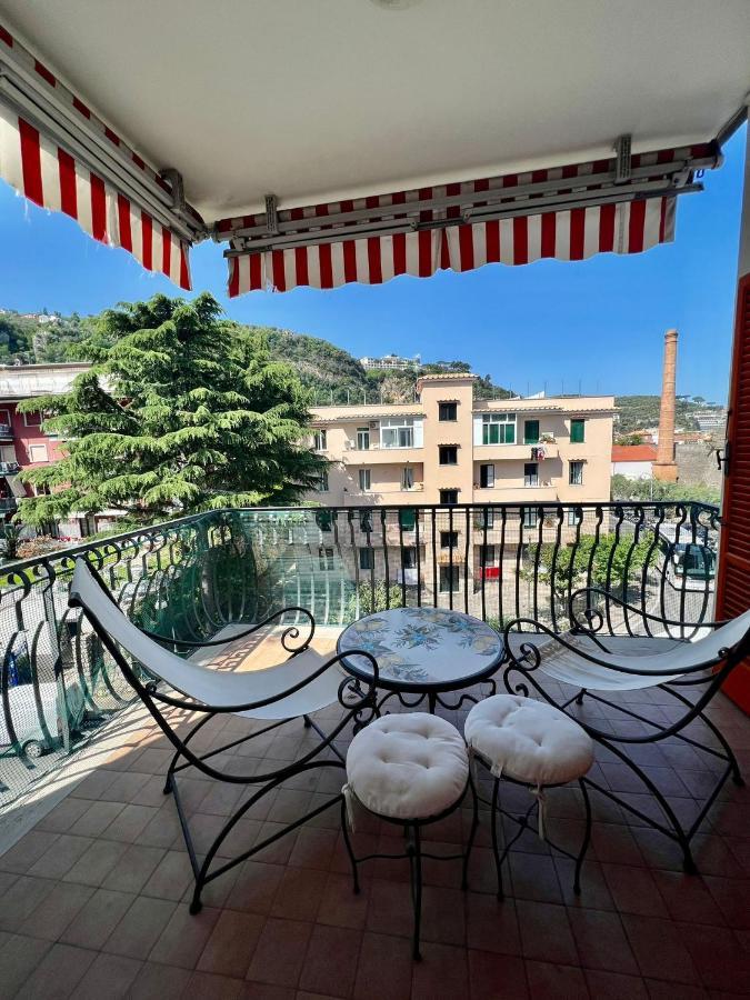 Short-Lets D33, Part Of The House Is Available For Short-Term Rentals In Sorrento Center Kültér fotó
