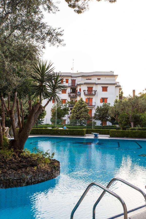 Short-Lets D33, Part Of The House Is Available For Short-Term Rentals In Sorrento Center Kültér fotó